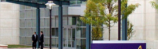 AZ adquiere biológica