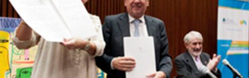 Barañao firma convenio con FADEPOF