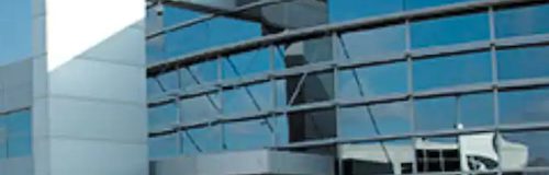 L’Oréal por comprar Azzaro y Mugler