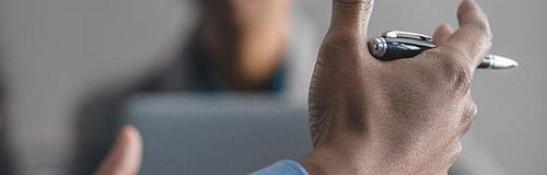 Ministerio con contratación directa