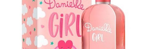 Cannon lanza fragancia, con marketing