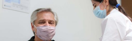 Sputnik V: Fernández recibió la primera dosis