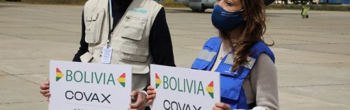 Bolivia recibe vacunas de Pfizer