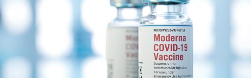 Perú firma acuerdo con Moderna, vacunas