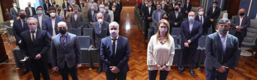 Feletti firmó congelamiento, precios