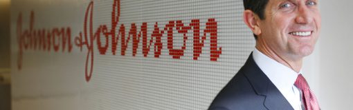 Apple suma al CEO de J&J a su board