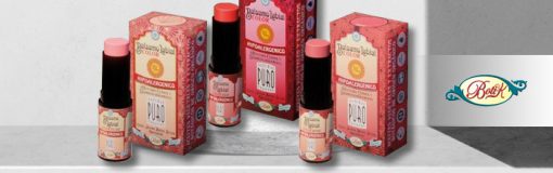 Boti-K se mete en el makeup