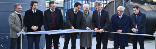 Gramon Bagó cortó cintas en Uruguay