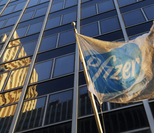 Pfizer: ventas anuales para abajo