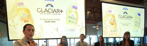 Glaciar lanza aguas funcionales