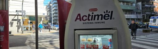 Actimel se planta en las farmacias