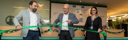 B.I. con fin de año y corte de cintas