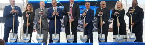 Amgen corta cintas en Carolina del Norte