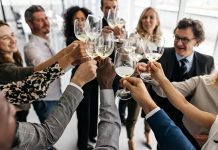 Servier con brindis de fin de año