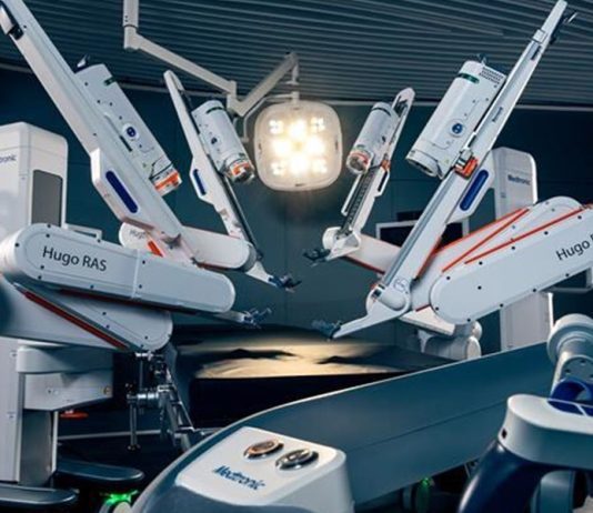 La FDA avala Hugo, robot de Medtronic El robot cirúrgico Hugo de Medtronic