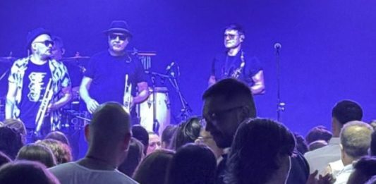 Tuteur: fiesta en La Rural, fin de año