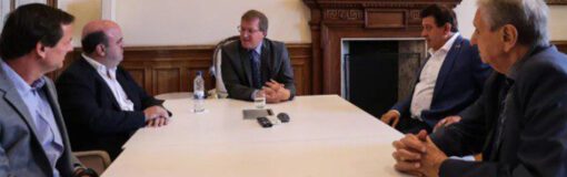 ASOFAR en reunión con gobierno