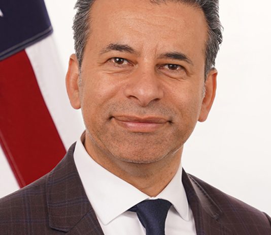 FDA: Makary con planes 2027 FDA Marty Makary