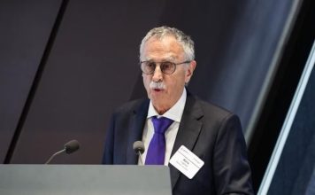 Salud: cambios por decreto y de ANMAT en ciernes