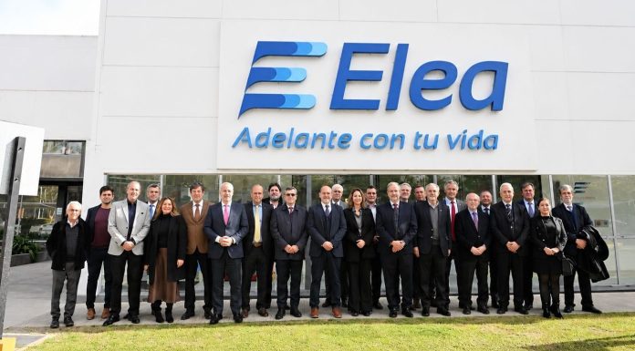 UIA: acto en la planta de Elea