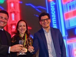 Farmacorp cortó cintas en Bolivia