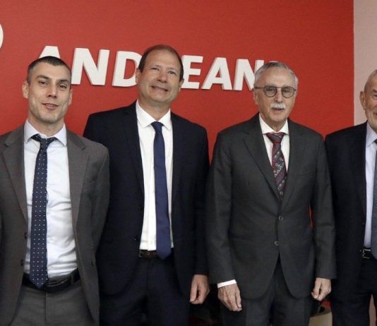 Lugones: visita Andreani, vacunas