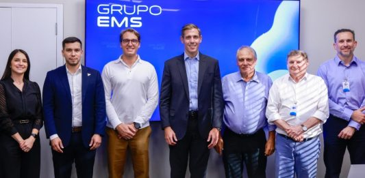 EMS recibe comitiva de Paraguay