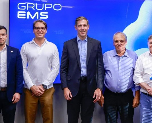 EMS recibe comitiva de Paraguay